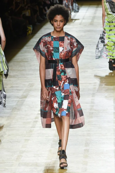 Look 38